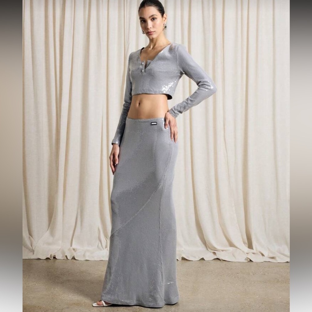 Elegant Silver Maxi Skirt Set